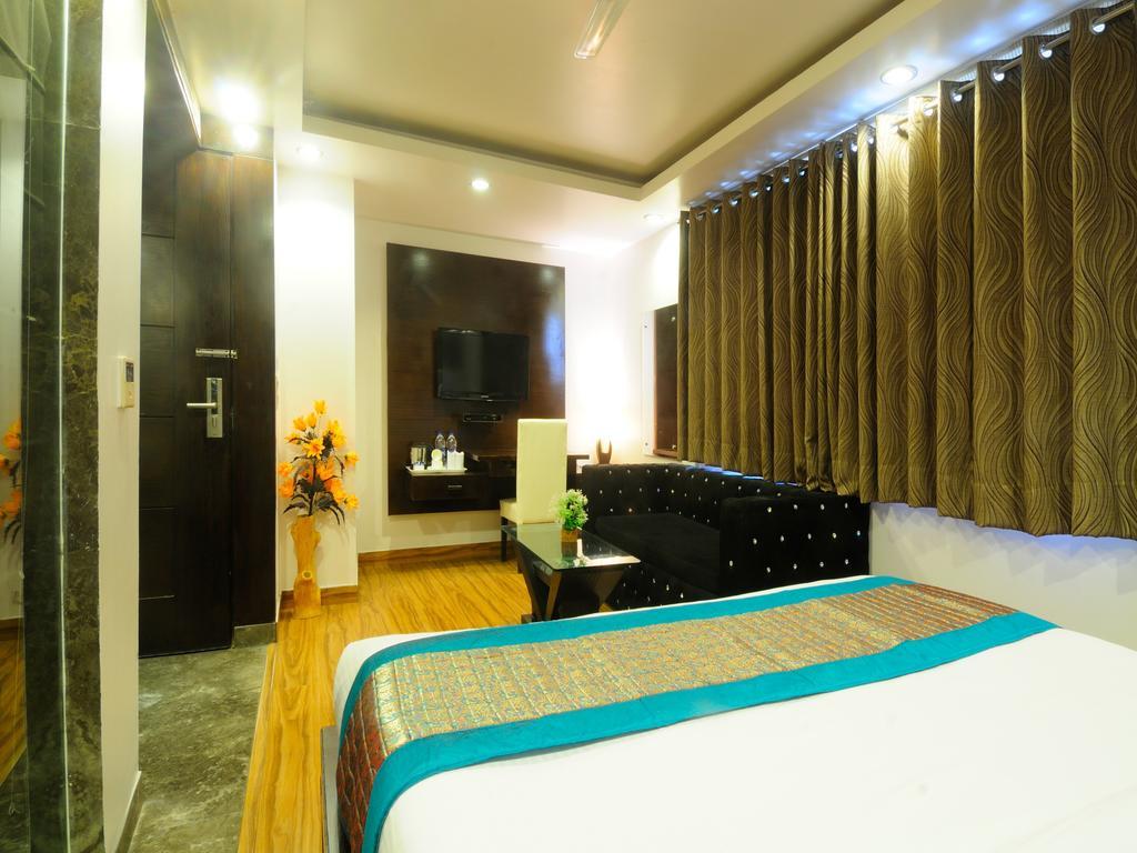 Hotel Elegance New Delhi Exterior foto