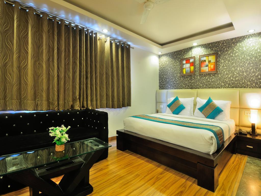 Hotel Elegance New Delhi Exterior foto