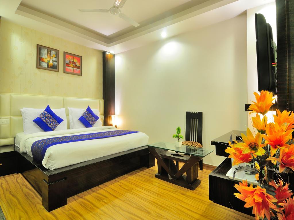 Hotel Elegance New Delhi Exterior foto